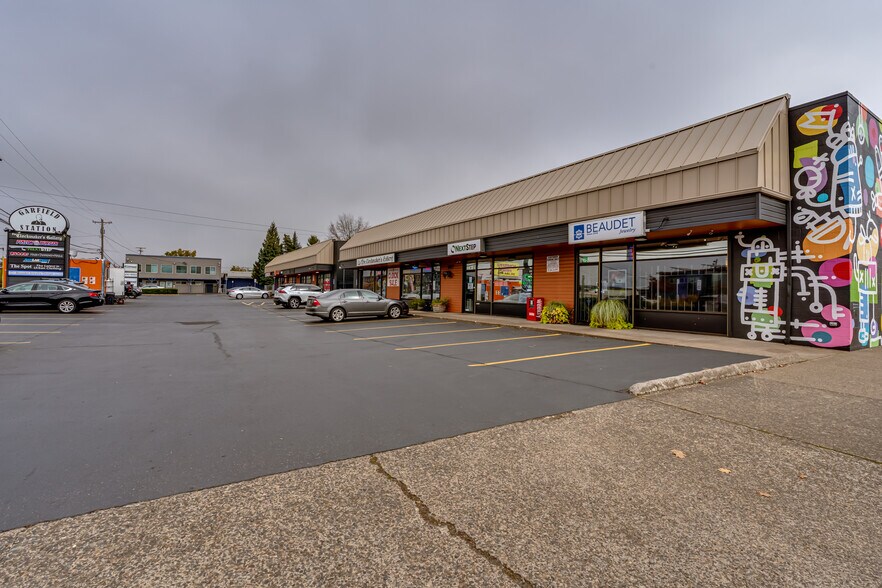 977 Garfield St, Eugene, OR à louer - Photo du bâtiment - Image 3 de 5