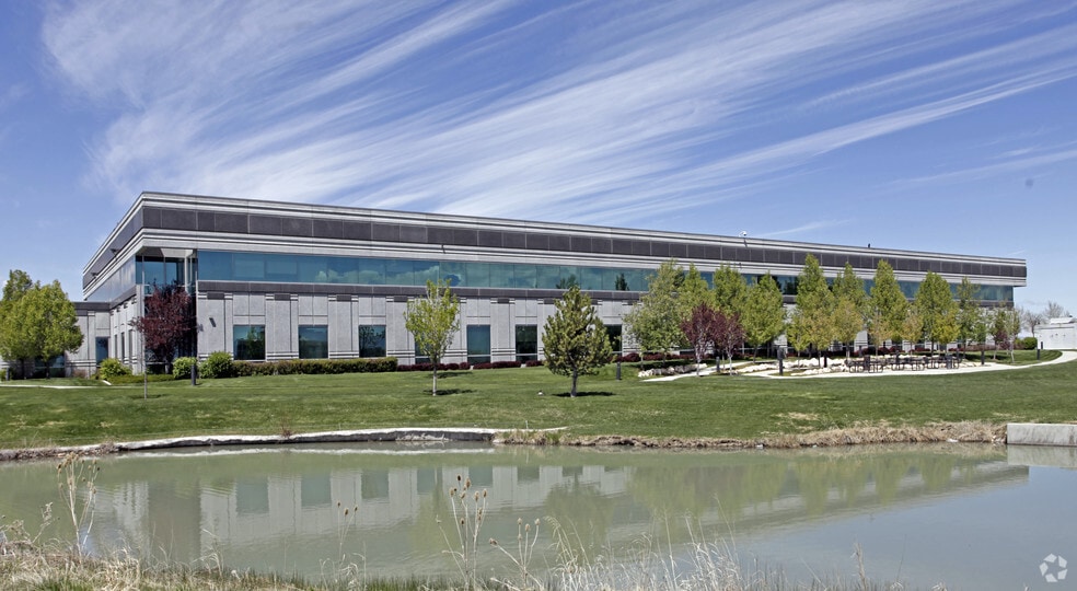 2737 S Corporate Park Dr, West Valley City, UT à vendre - Photo du bâtiment - Image 2 de 9
