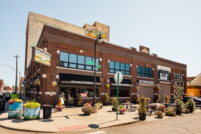 Plus de détails pour 1468 Adelaide St, Detroit, MI - Commerce de détail à vendre