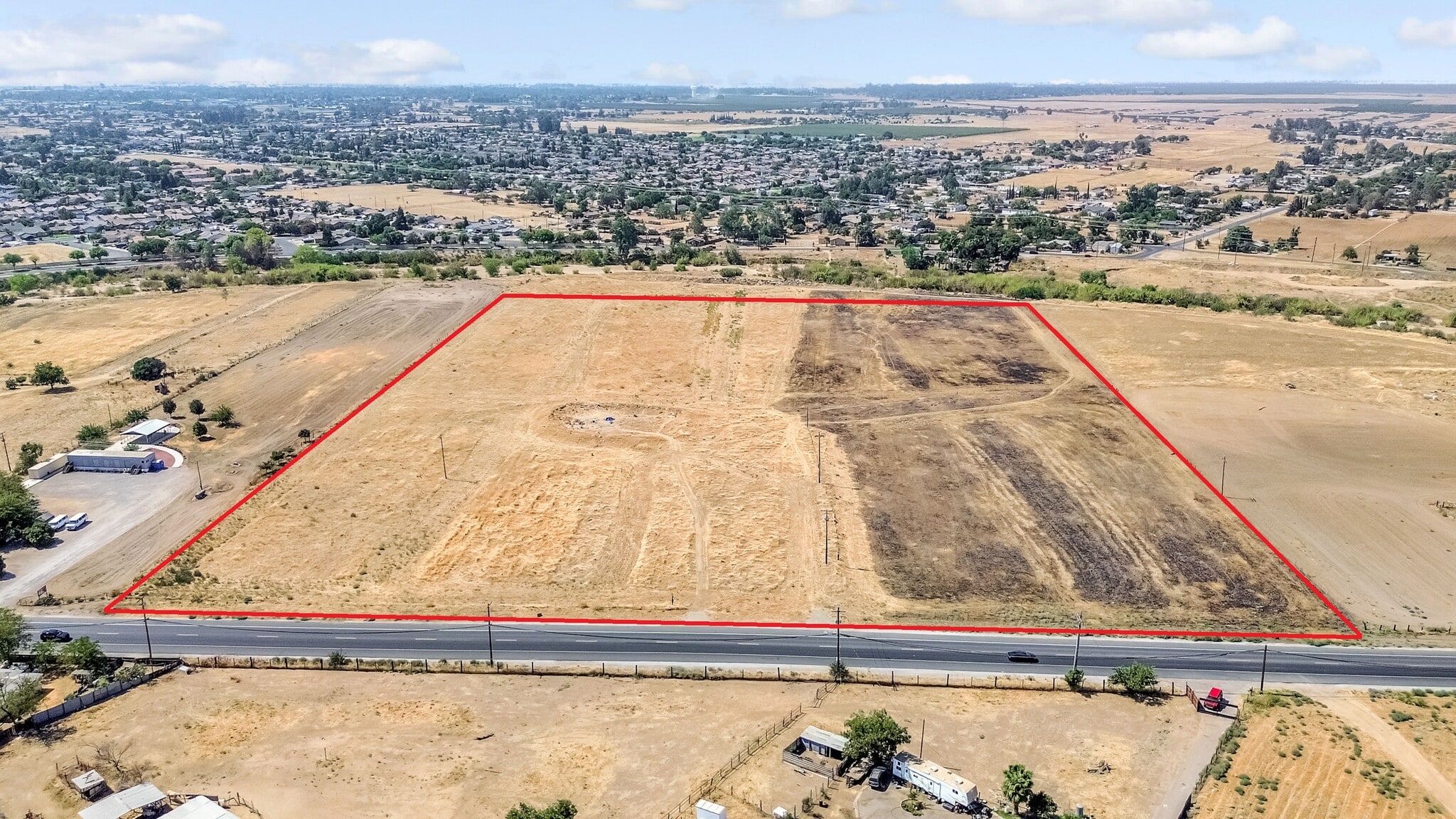 28139 Highway 145, Madera, CA à vendre Photo du bâtiment- Image 1 de 16