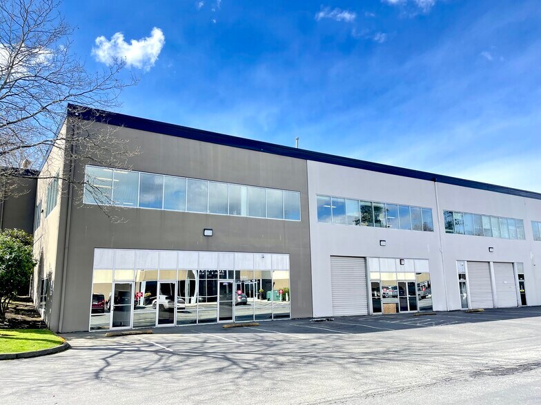11627 Airport Rd, Everett, WA à louer - Photo du bâtiment - Image 2 de 7