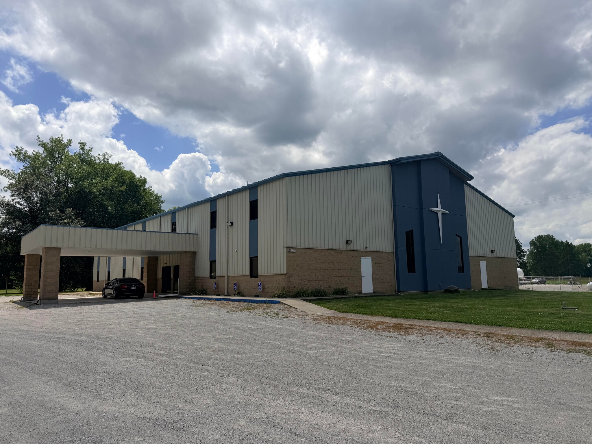 2343 US Highway 42 SW, London, OH for lease Primary Photo- Image 1 of 6