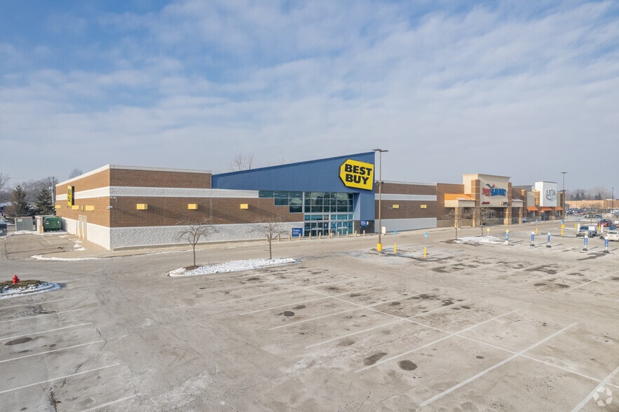 1720-1770 Apple Glen Blvd, Fort Wayne, IN for lease - Primary Photo - Image 1 of 6