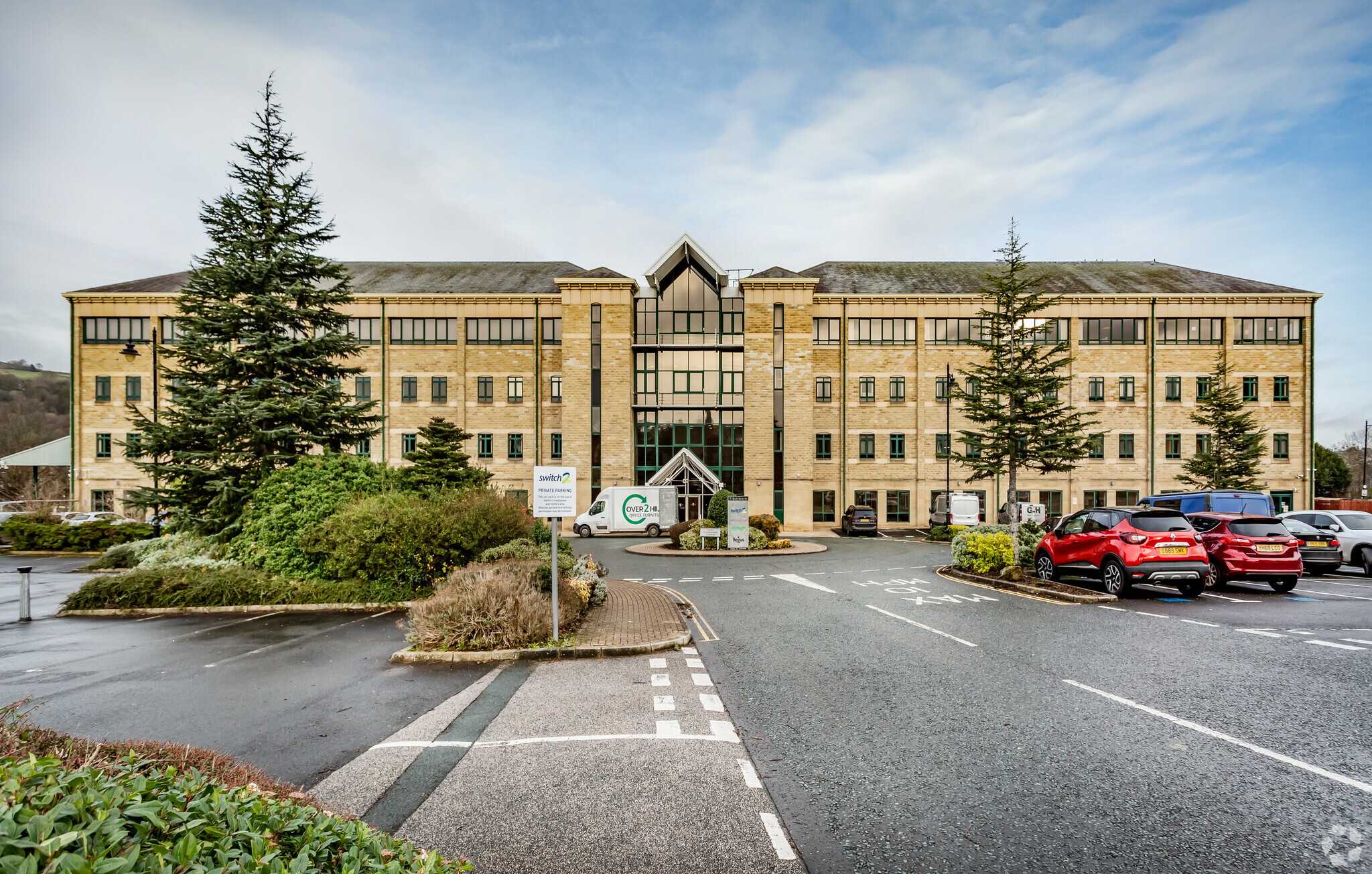 Salts Mill Rd, Shipley à louer Photo du bâtiment- Image 1 de 10