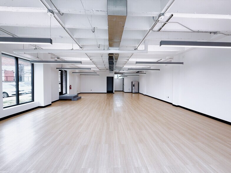 1111 Hawthorne Ln, Charlotte, NC à louer - Photo intérieure - Image 2 de 8