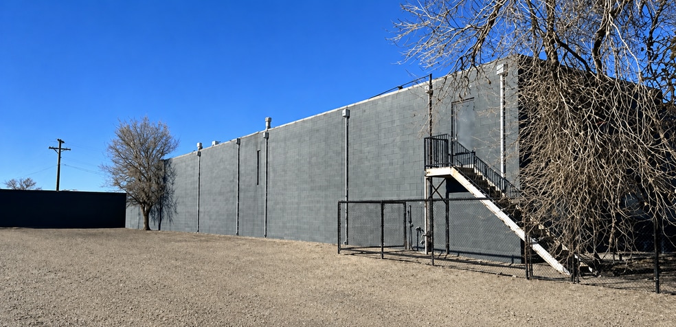 335 Academy Dr, Corrales, NM for lease - Building Photo - Image 3 of 11