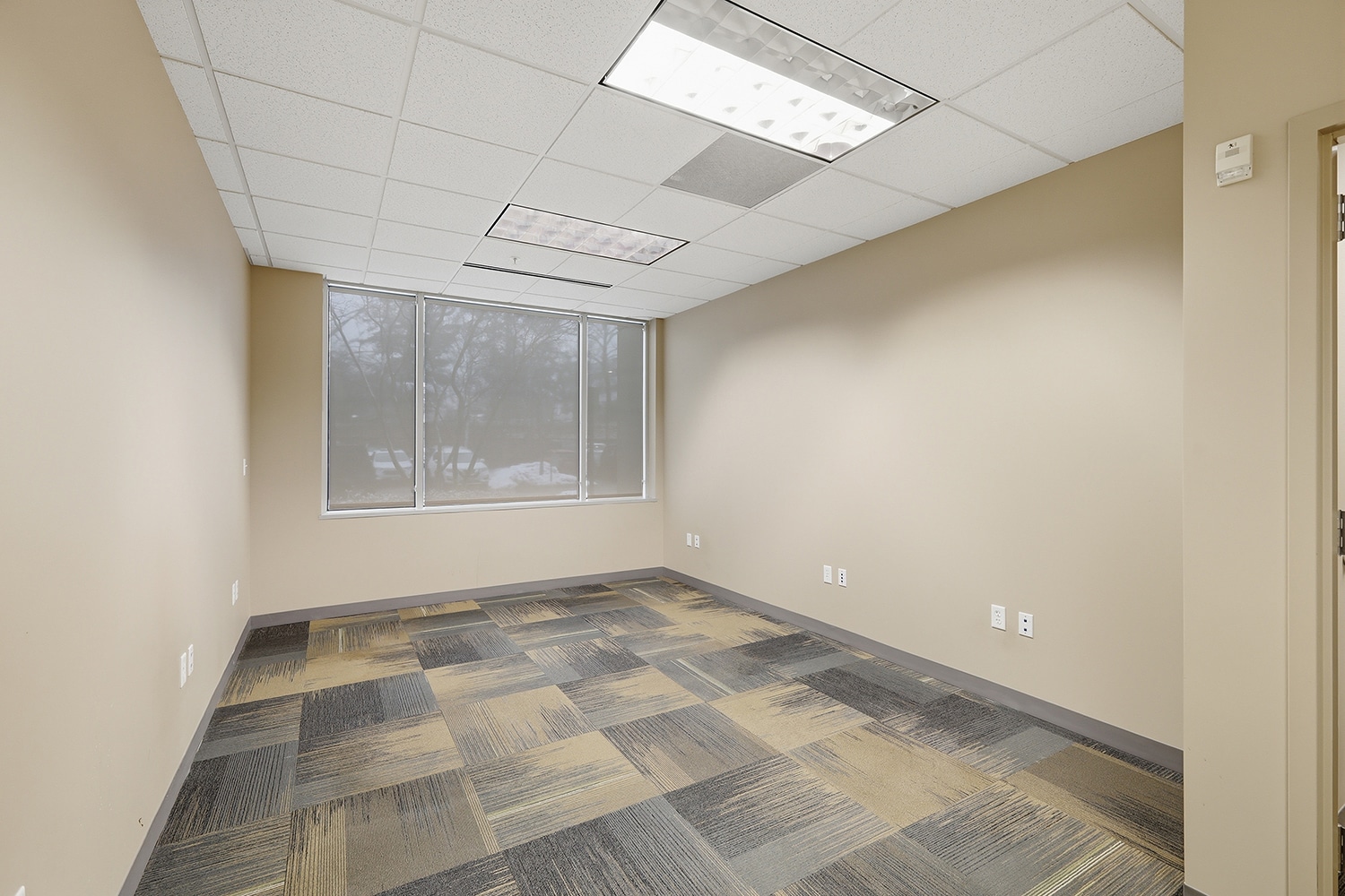 9601 Blackwell Rd, Rockville, MD for lease Interior Photo- Image 1 of 11