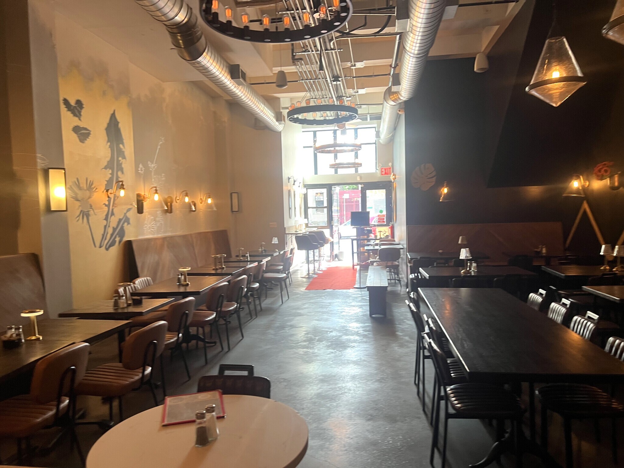 317 Union Ave, Brooklyn, NY for lease Interior Photo- Image 1 of 10