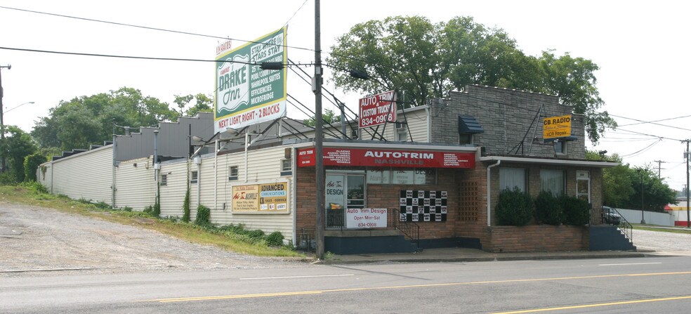 606 Fesslers Ln, Nashville, TN à vendre - Photo du bâtiment - Image 2 de 5