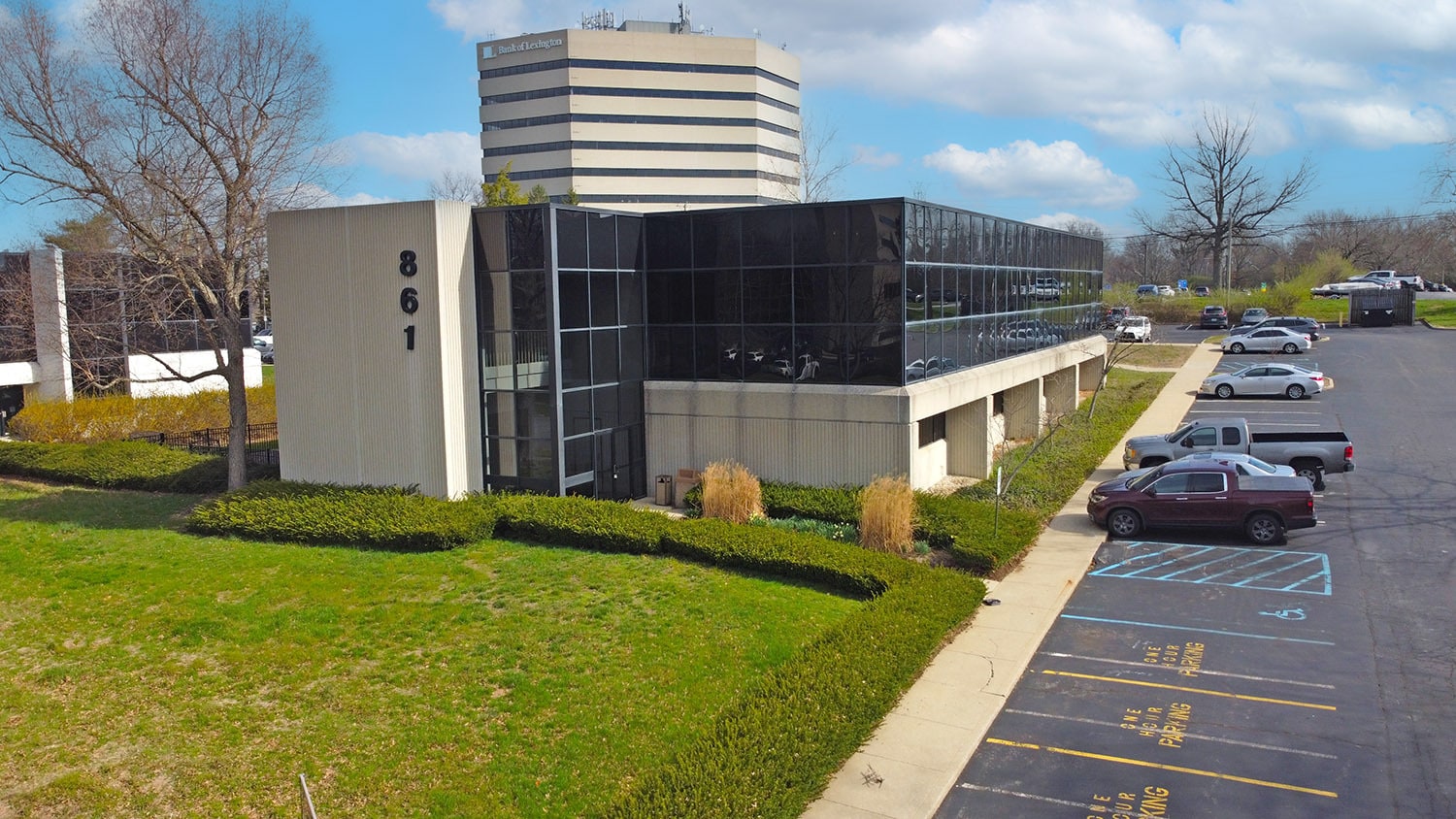 861 Corporate Dr, Lexington, KY for lease Primary Photo- Image 1 of 8