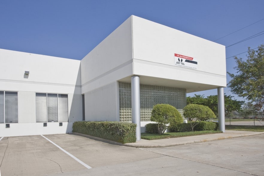 283 Lockhaven Dr, Houston, TX for lease - Building Photo - Image 2 of 13