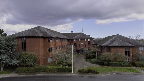 Acer Rd, Woodbridge à louer - Photo du bâtiment - Image 2 de 13