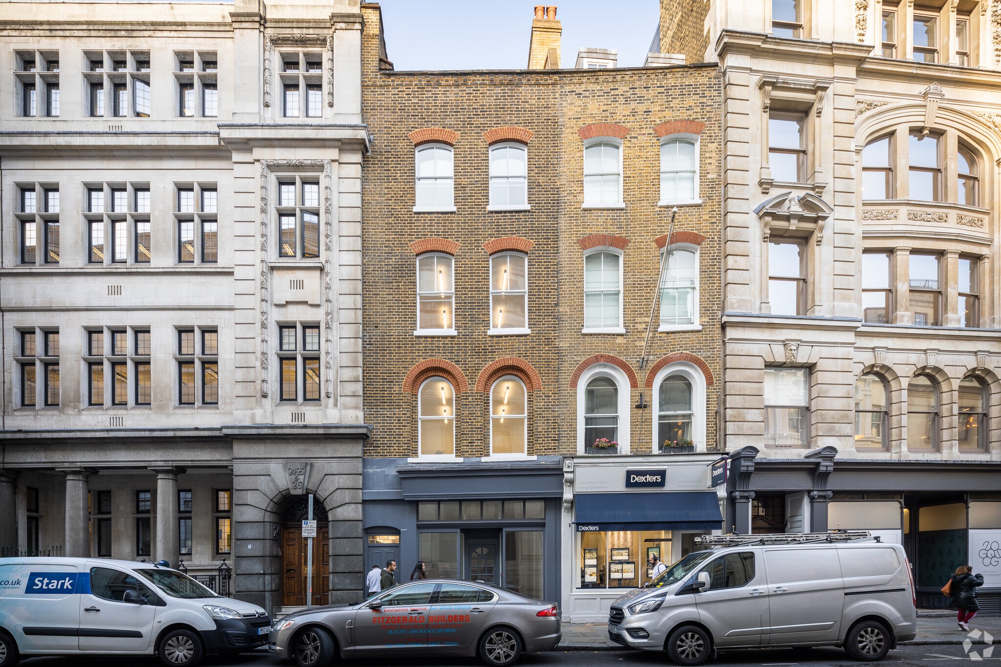 23-23A Great Queen St, Londres à louer Photo du bâtiment- Image 1 de 17