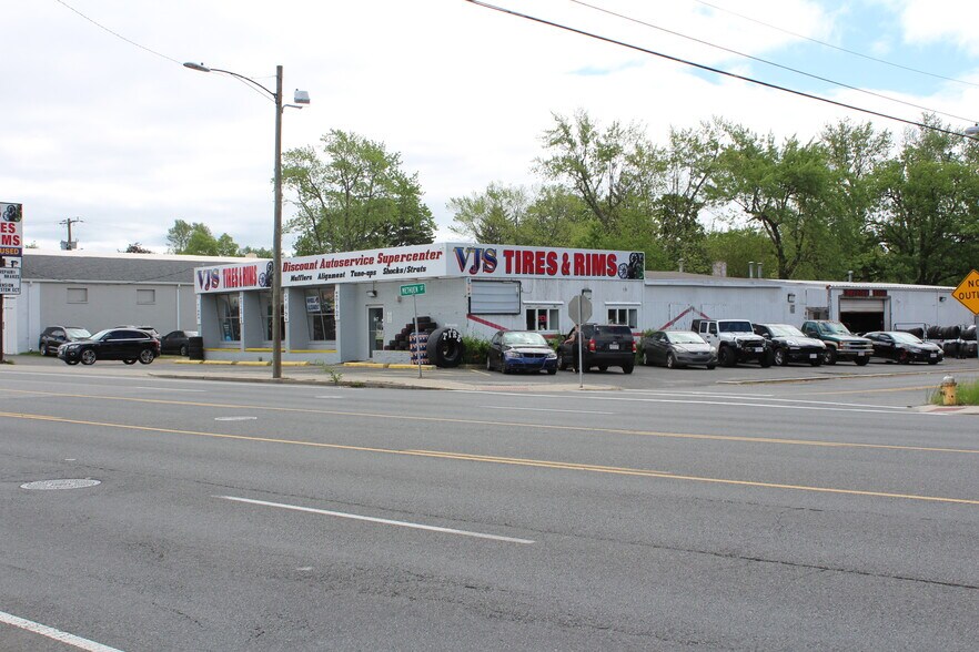 867 Boston Rd, Springfield, MA for sale - Building Photo - Image 3 of 4