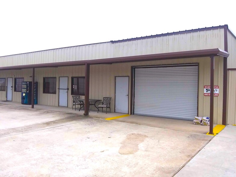 11066 Highway 242, Conroe, TX for sale - Building Photo - Image 1 of 1