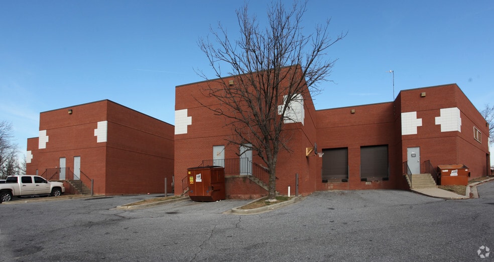 12096-12110 Conway Rd, Beltsville, MD à louer - Photo du bâtiment - Image 3 de 3