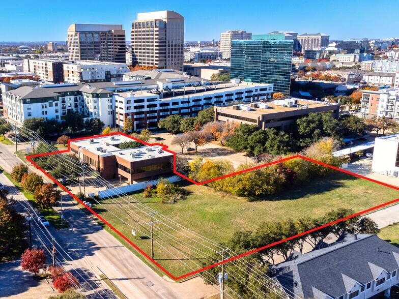 5353 Alpha Rd, Dallas, TX à vendre - Photo du bâtiment - Image 2 de 3