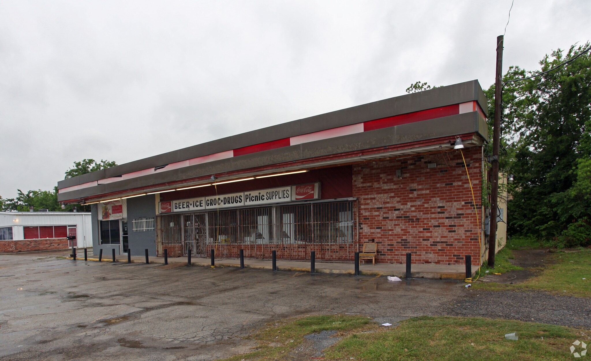 8225-8231 C E King Pky, Houston, TX for lease Primary Photo- Image 1 of 5