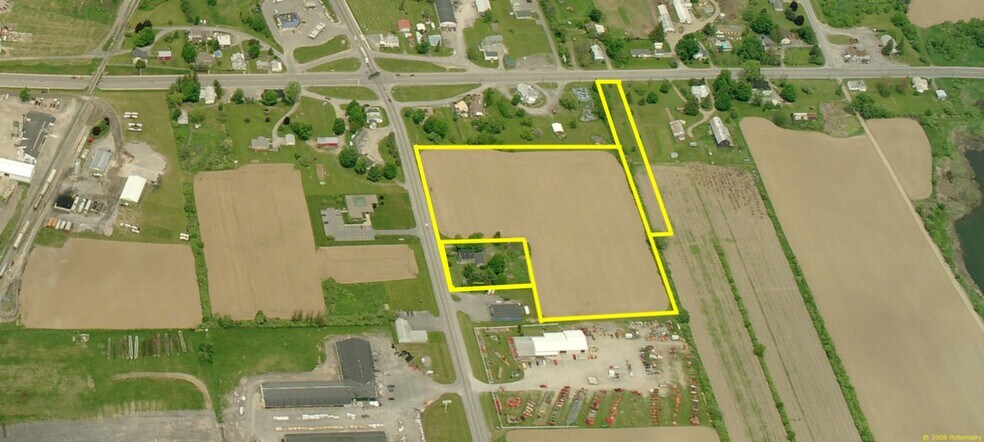 1000 Route 12, Waterville, NY à vendre - Photo du bâtiment - Image 1 de 4