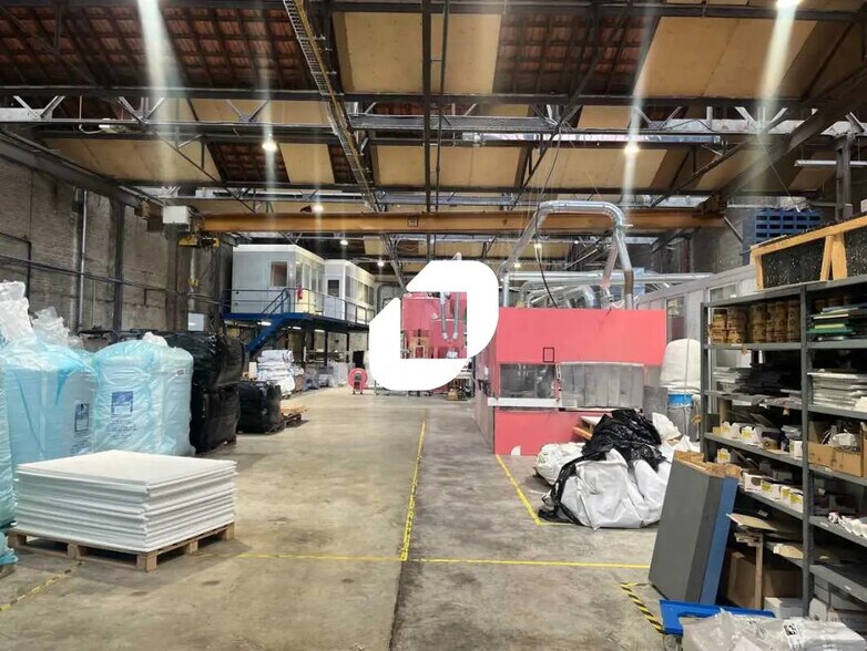 91-97 Rue Du Port, Aubervilliers à louer - Photo intérieure - Image 3 de 9