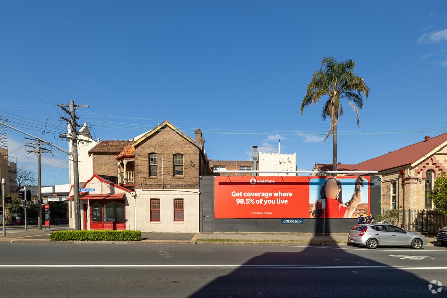 124 Norton St, Leichhardt à louer - Photo du bâtiment - Image 3 de 5