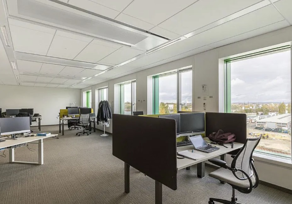 Office in Nanterre for lease Interior Photo- Image 1 of 5
