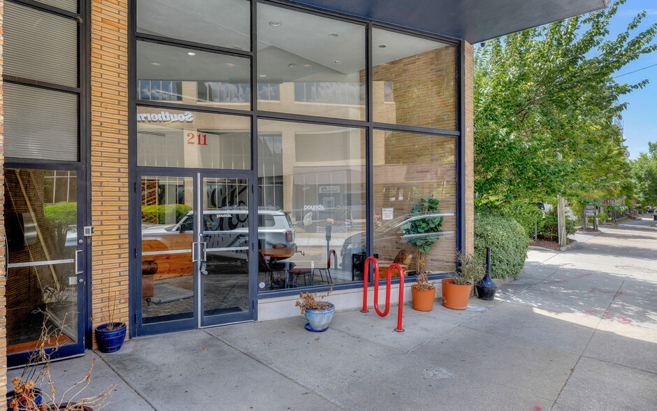 211 W Freemason St, Norfolk, VA à vendre - Photo du bâtiment - Image 3 de 36