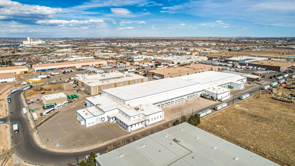 4475 E 50th Ave, Denver, CO à vendre - Photo du bâtiment - Image 2 de 10
