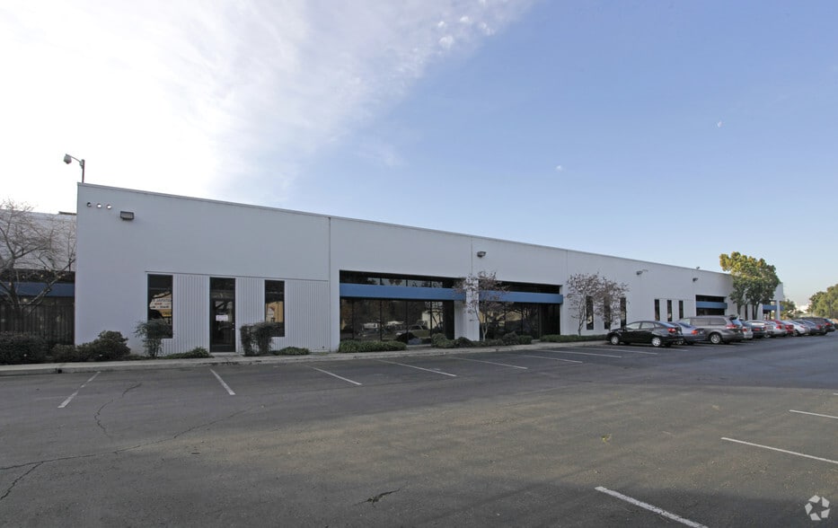 1978 W Winton Ave, Hayward, CA for lease - Building Photo - Image 3 of 4
