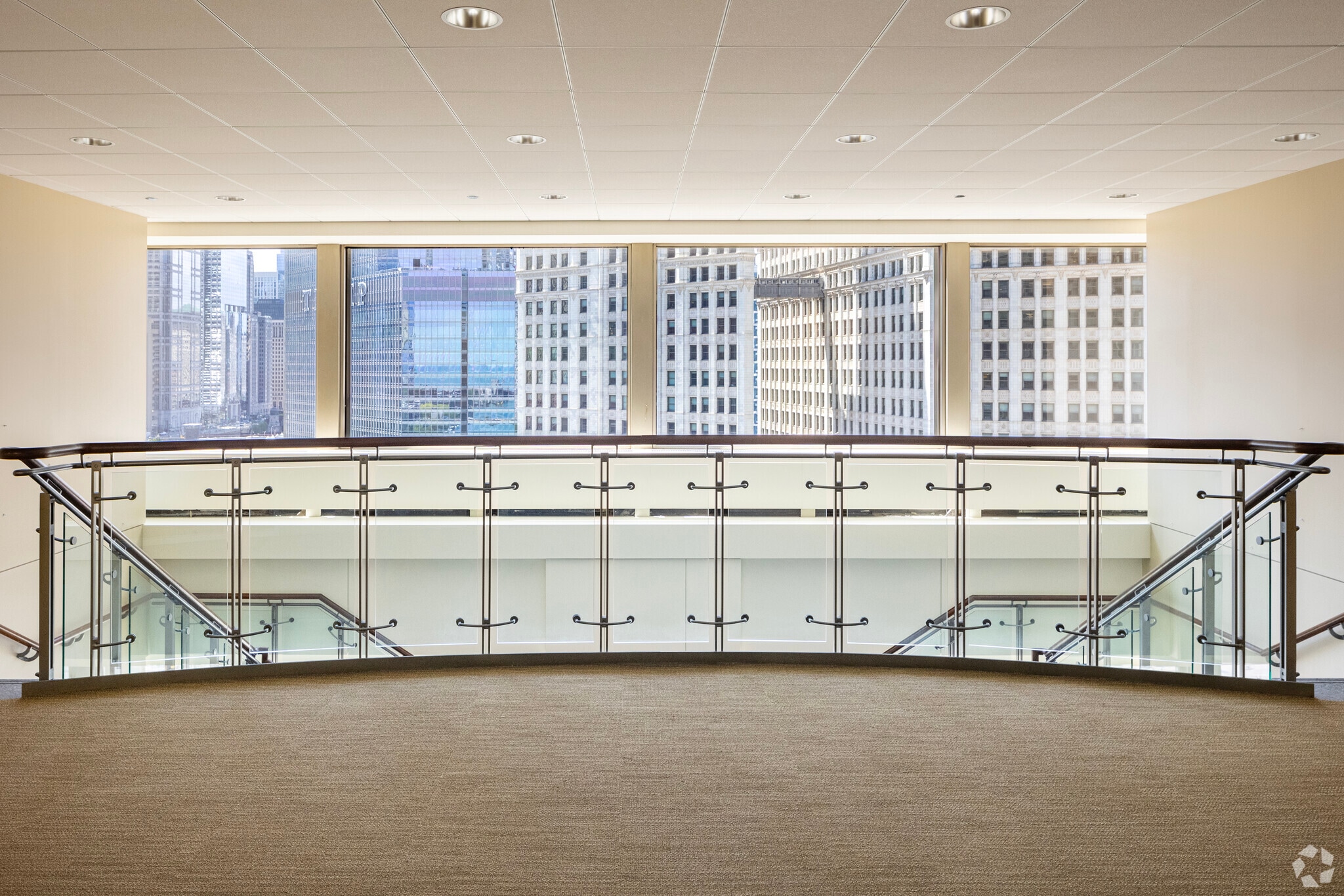 401 N Michigan Ave, Chicago, IL for lease Building Photo- Image 1 of 10