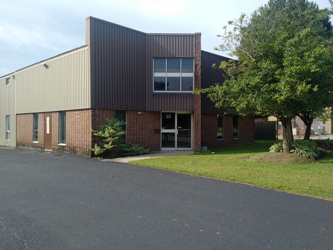 More details for 15 Howard Pl, Kitchener, ON - Industrial for Lease