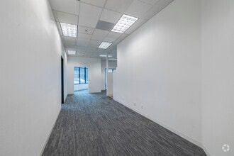 3100 Oak Rd, Walnut Creek, CA à louer Photo intérieure- Image 2 de 10