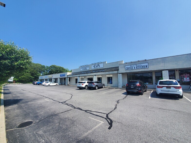 4830-4848 Sunrise Hwy, Sayville, NY à louer - Photo du bâtiment - Image 2 de 15