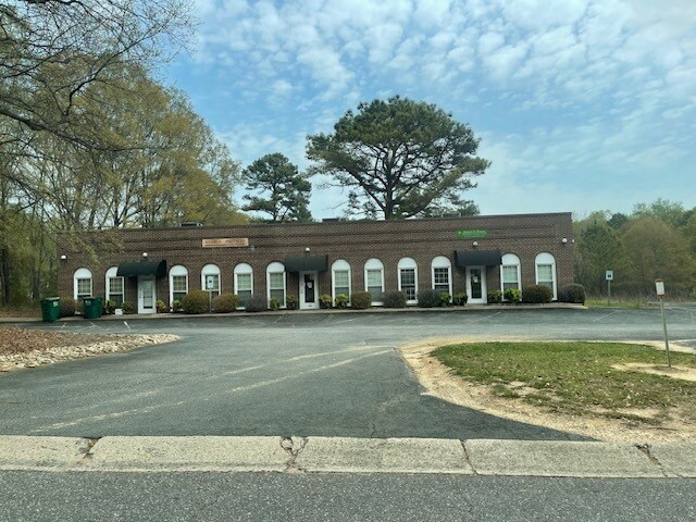 406 Tiffany Park, Gaffney, SC for lease Building Photo- Image 1 of 1