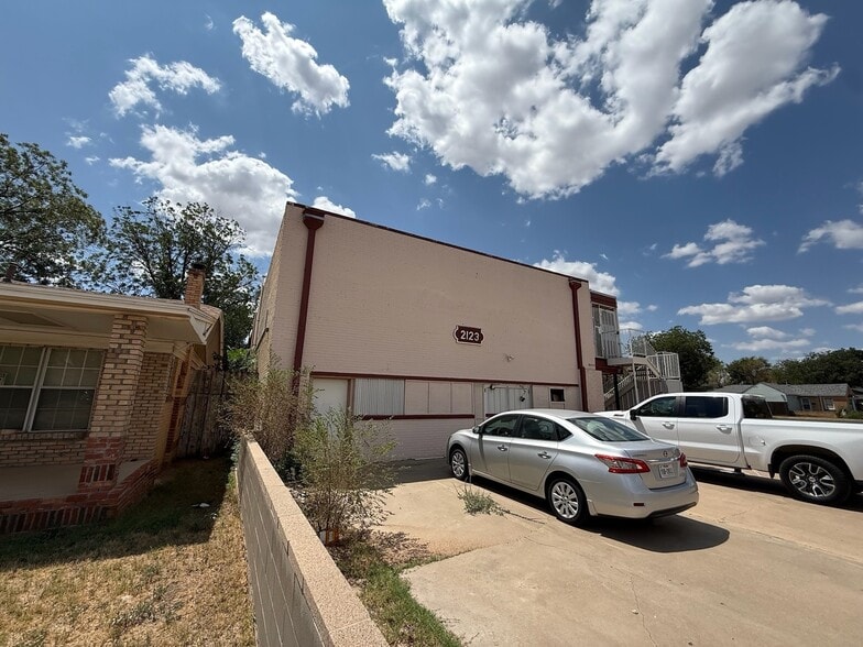 2123 15th St, Lubbock, TX à vendre - Photo du bâtiment - Image 3 de 15