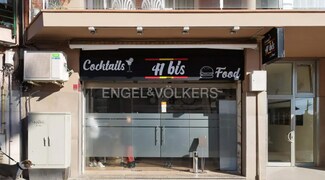 Plus de détails pour Multi-résidentiel à vendre