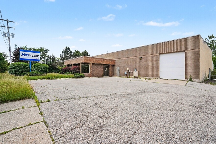 1834 Bagwell St, Flint, MI for sale - Building Photo - Image 2 of 28