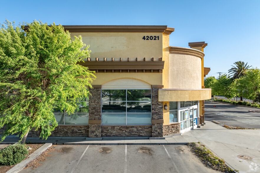 42021 Florida Ave, Hemet, CA for lease - Building Photo - Image 2 of 7