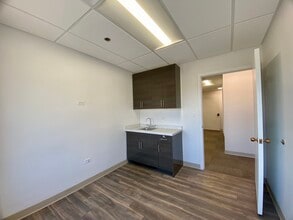 2340 Highland Ave, Lombard, IL for lease Interior Photo- Image 2 of 5