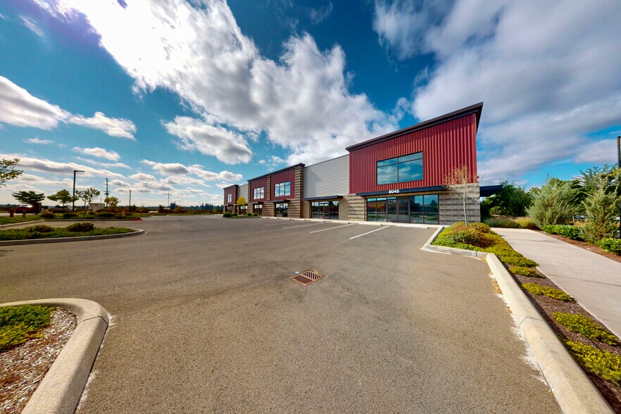 6045 Balustrade, Lacey, WA à louer - Photo du bâtiment - Image 3 de 5