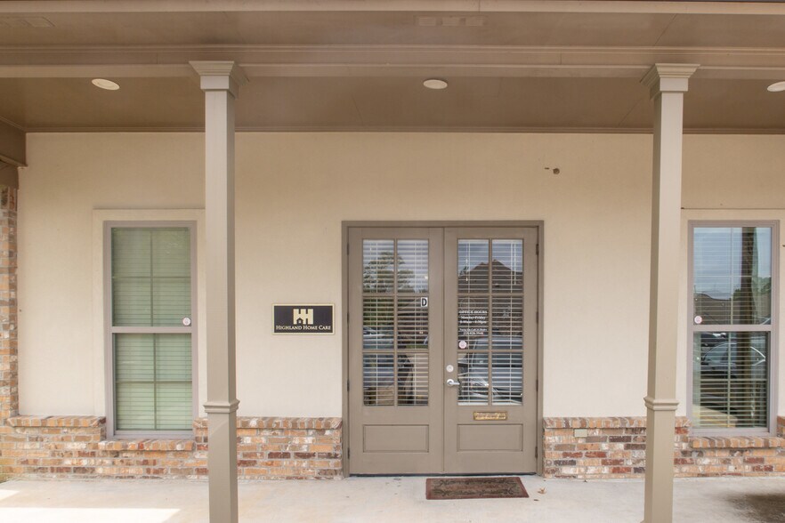 10245 Siegen Ln, Baton Rouge, LA à louer - Photo du bâtiment - Image 2 de 11