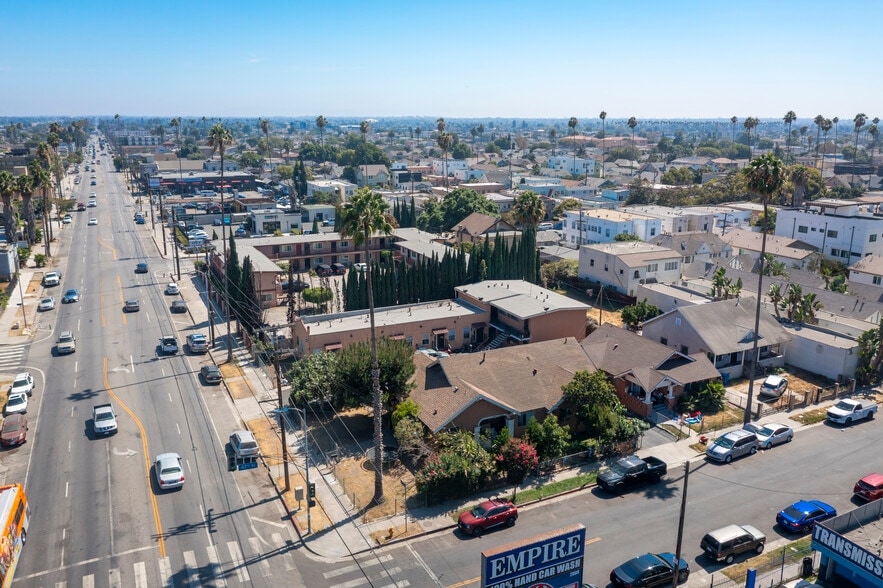 4709 S Figueroa St, Los Angeles, CA for sale - Building Photo - Image 3 of 11