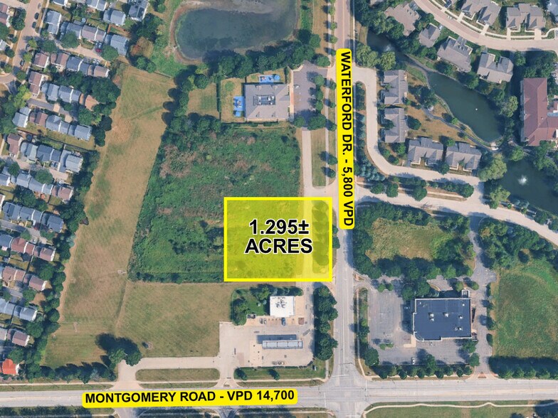 951 Waterford Dr, Aurora, IL à vendre - Aérien - Image 2 de 3
