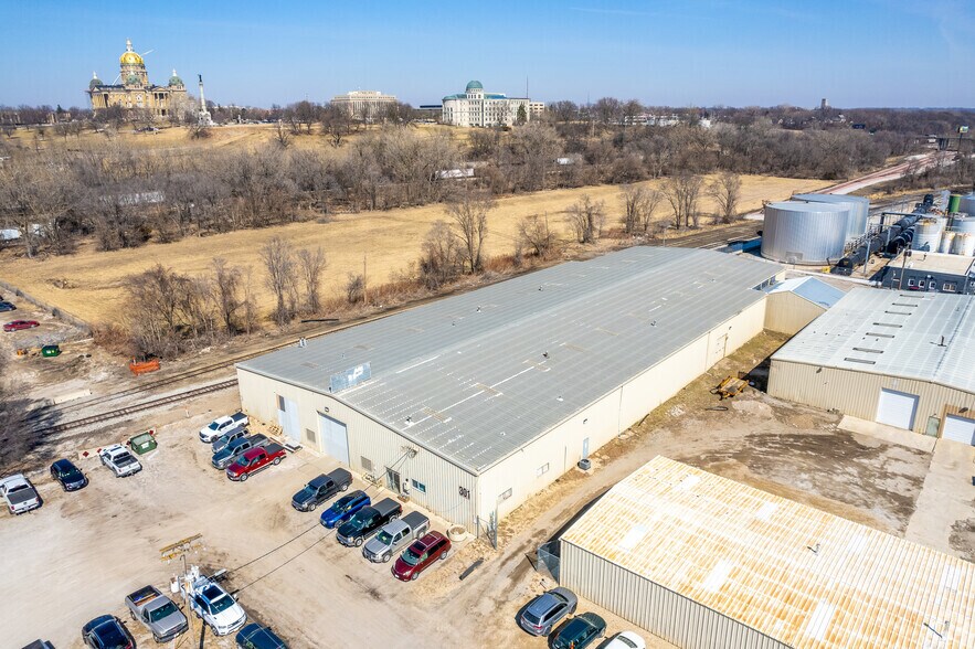 301 SE 8th St, Des Moines, IA for sale - Aerial - Image 3 of 4