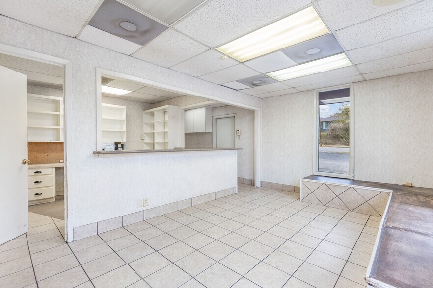 825 N Crockett St, Sherman, TX à vendre - Photo du bâtiment - Image 2 de 17