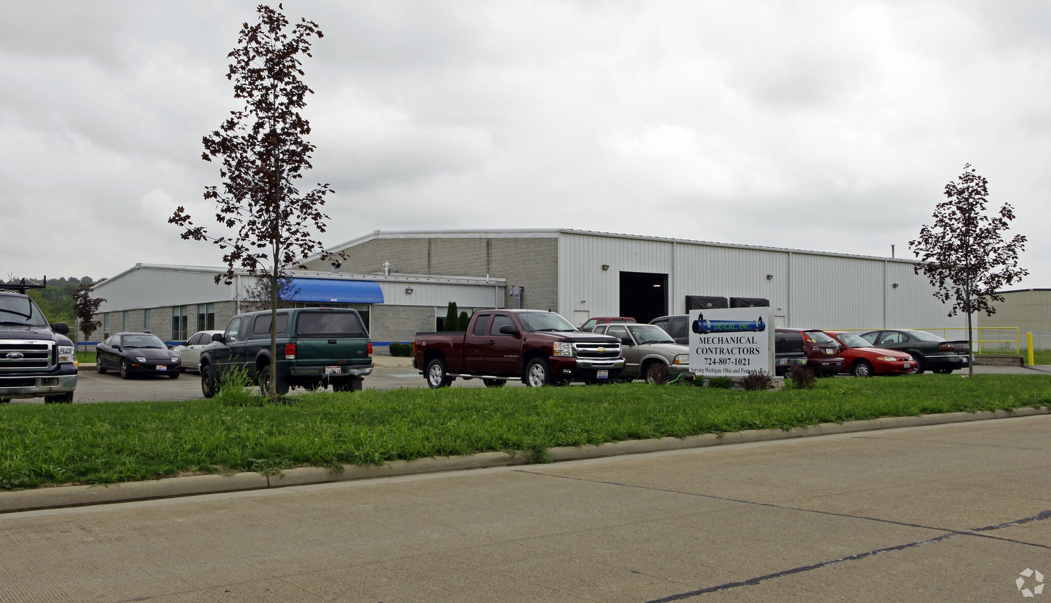 1062 Ohio Works Dr, Youngstown, OH for sale Primary Photo- Image 1 of 11