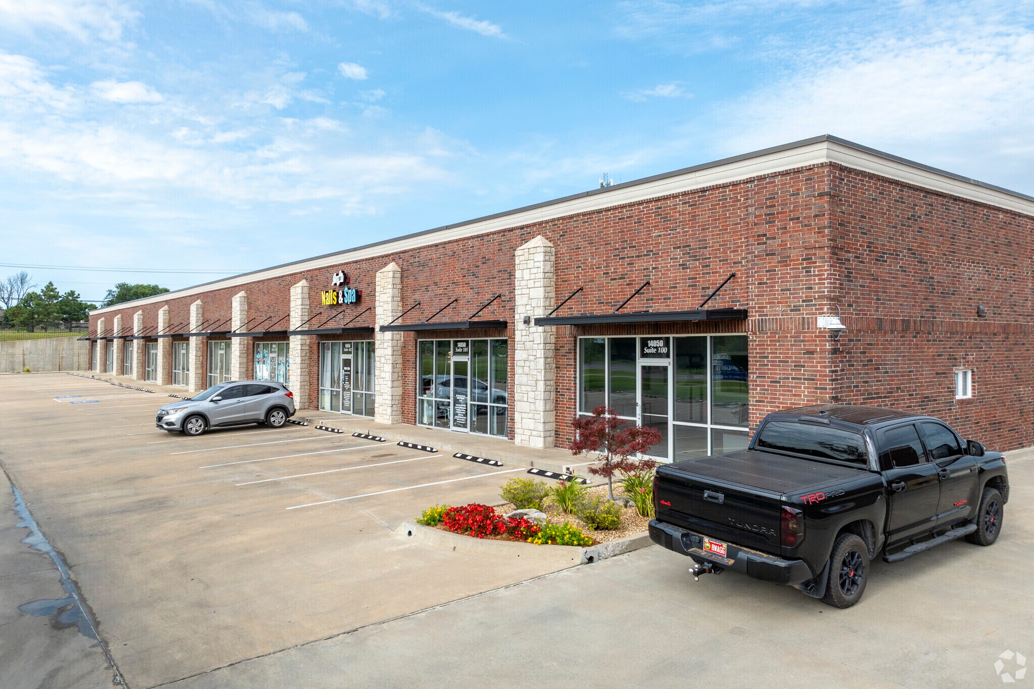 14060 S Peoria Ave, Glenpool, OK à louer Photo du bâtiment- Image 1 de 17