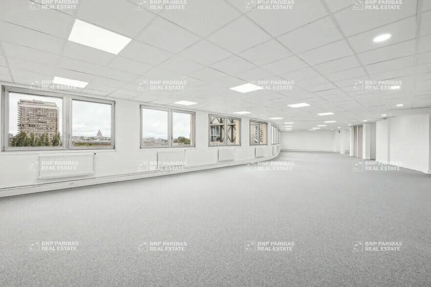 14 Rue Des Reculettes, Paris for sale - Interior Photo - Image 2 of 6