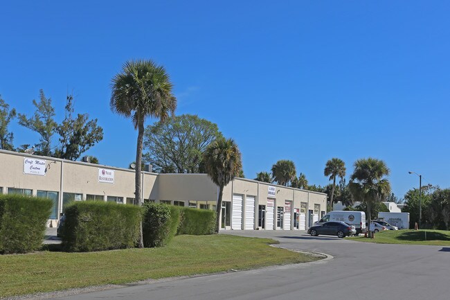 More details for 8233 Gator Ln, West Palm Beach, FL - Industrial for Lease