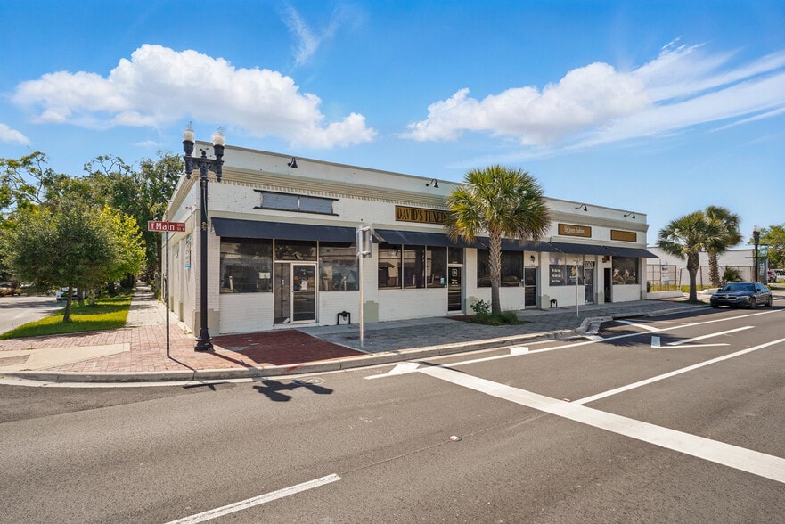 1300-1310 N Main St, Jacksonville, FL for lease - Building Photo - Image 2 of 11